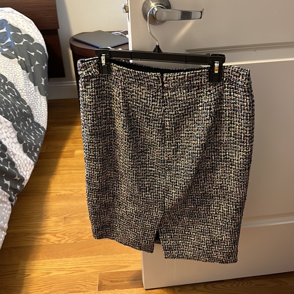 J crew tweed skirt size 8 gently worn - Picture 2 of 3